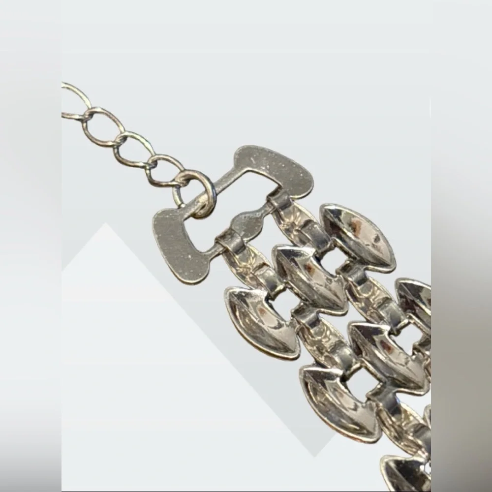 Silver- tone NWT Signed Necklace - Picture 10 of 12